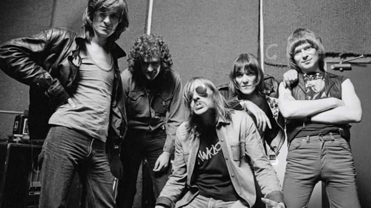 Hawkwind Guitarist Huw Lloyd-Langton Dead at 61