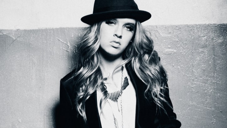ZZ Ward Embraces Synths on 'Put the Gun Down (Passion Pit Remix)' - Premiere