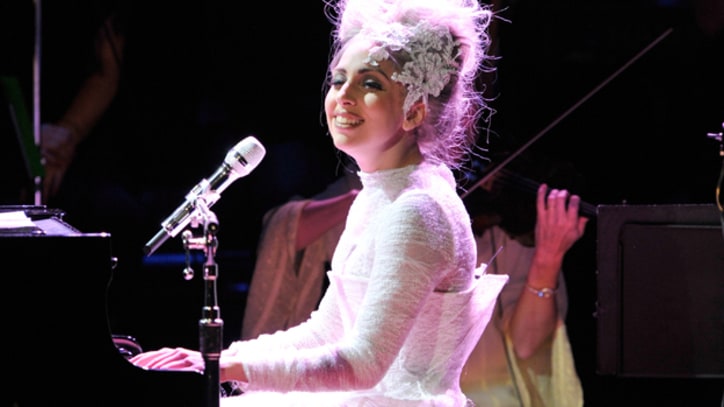Reasons to be Excited About Music: Pop Divas Rock the Charts