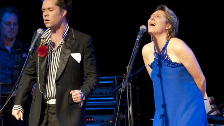 Rufus and Martha Wainwright Host 'Christmas 101' in Oakland