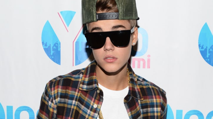 Justin Bieber in Controversy Over Alleged Pot Photos