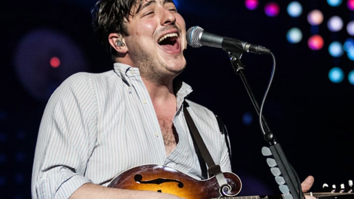 On the Charts: 'Les Miz,' Mumford Lead Deep Discount Week