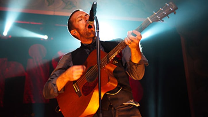 Watch: Coldplay Perform 'Christmas Lights' to Benefit Homeless Shelter