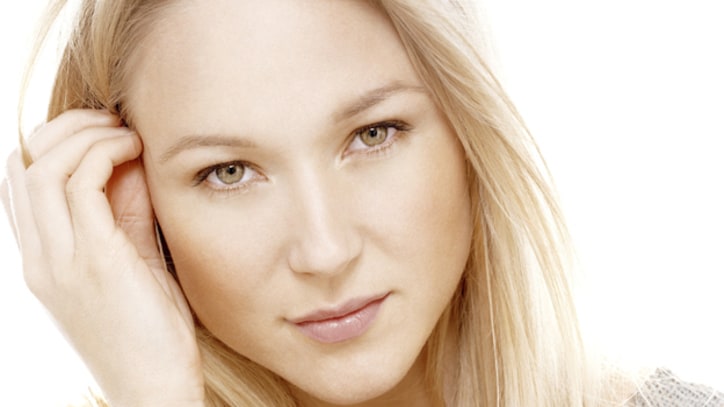 Jewel Gets Tender on 'Two Hearts Breaking' – Song Premiere