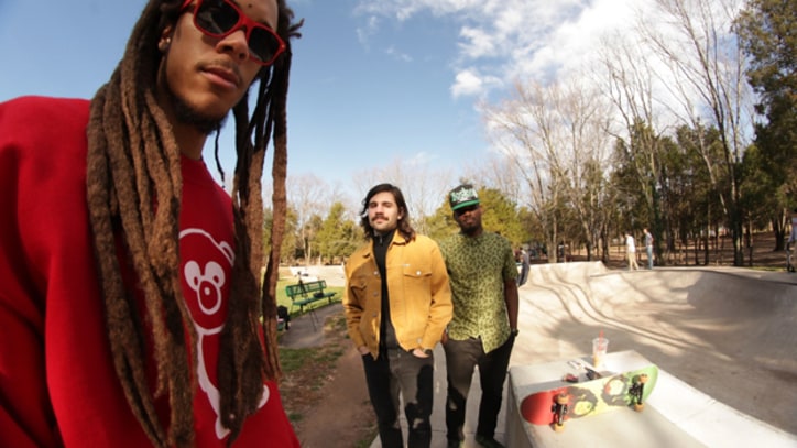 RDGLDGRN Recruit Dave Grohl for 'I Love Lamp' – Song Premiere
