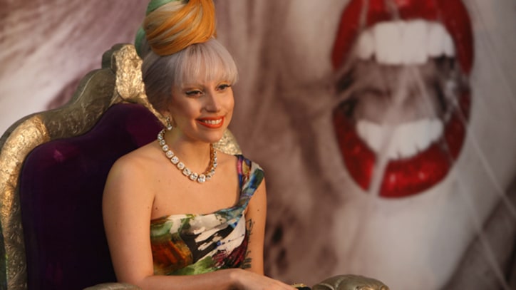 Lady Gaga Thanks Fans After Hip Surgery