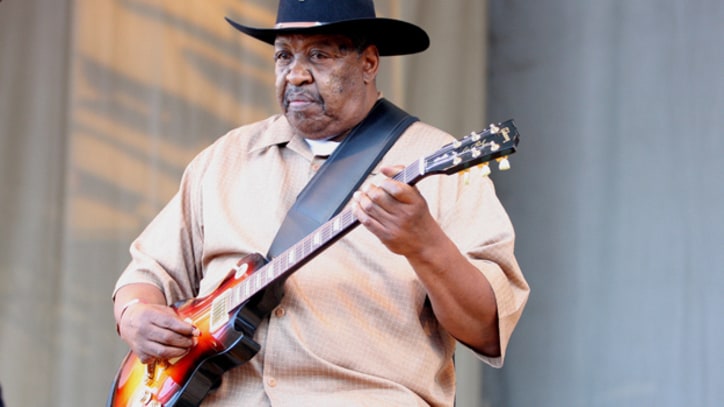 Blues Guitarist Magic Slim Dead at 75
