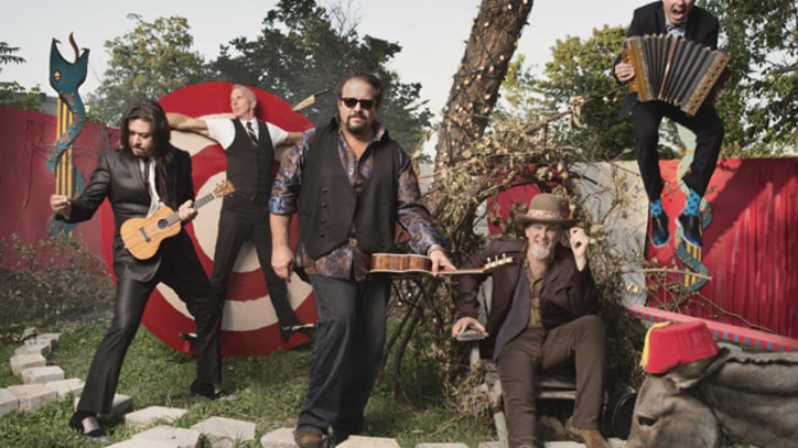 The Mavericks Offer Noble Sentiment on 'Come Unto Me'