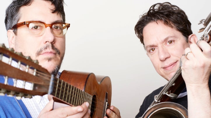 They Might Be Giants Pack Mini-Jams Into 'Nanobots' - Album Premiere
