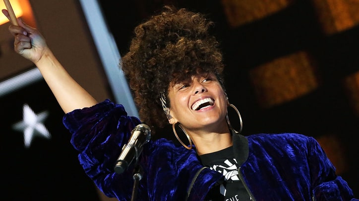 Watch Alicia Keys Celebrate NYC on New Chad Smith Music and Travel Show