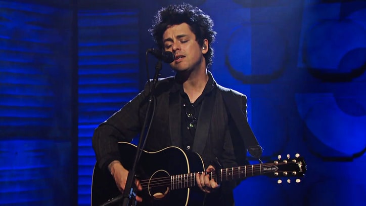 Watch Billie Joe Armstrong Deliver Powerful 'Ordinary World' on 'Conan'