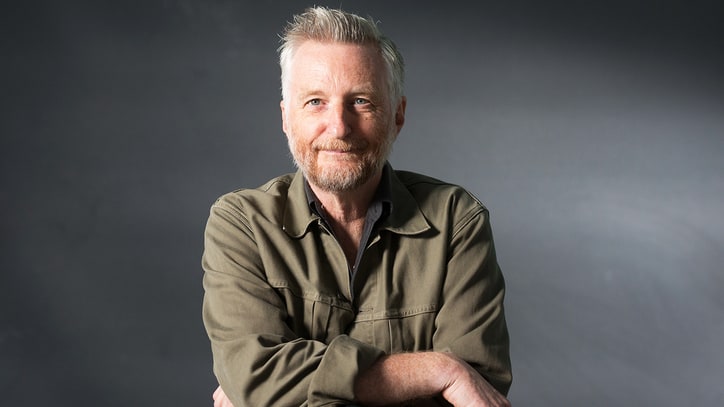 Hear Billy Bragg Reimagine Bob Dylan Anthem as Trump Protest