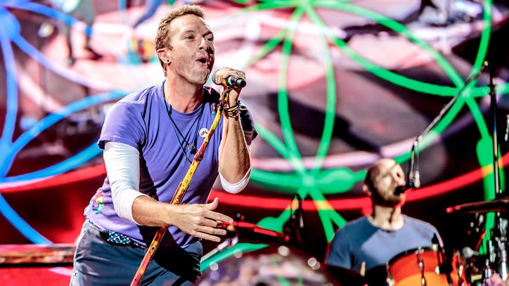 Watch Coldplay Fan in Wheelchair Perform With Band After Crowd-Surfing