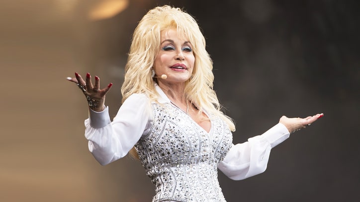 Dolly Parton Creates Wildfire Relief Fund for East Tennessee