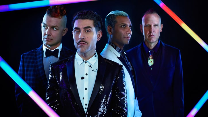 Hear No Doubt-AFI Supergroup Dreamcar's Frenetic New Song 'Born to Lie'