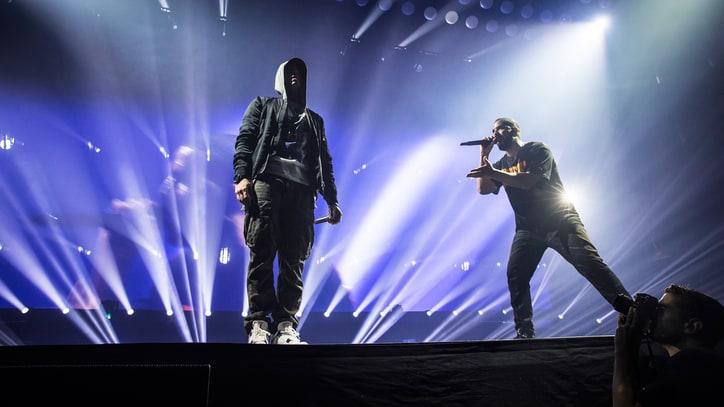 See Drake Bring Out 'Greatest Rapper' Eminem at Detroit Gig