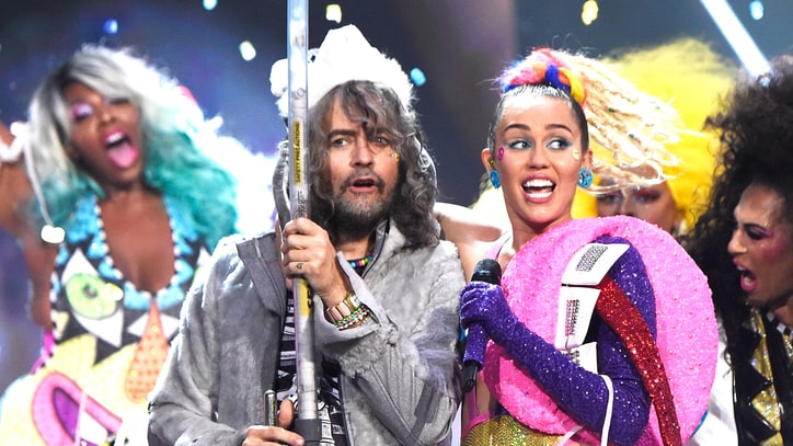 Hear Flaming Lips' Kaleidoscopic 'We A Famly' With Miley Cyrus