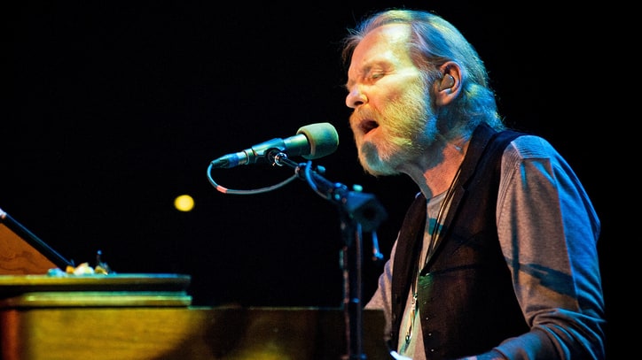 Gregg Allman Cancels Tour Due to 'Serious Health Issues'