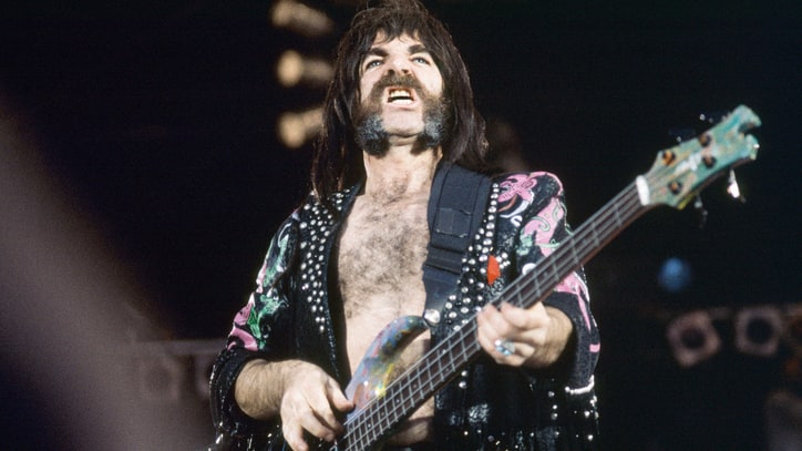 Harry Shearer Sues 'Spinal Tap' Owner for $125 Million