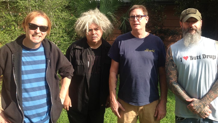 Hear Melvins' Furious 'Carol of the Bells' Cover