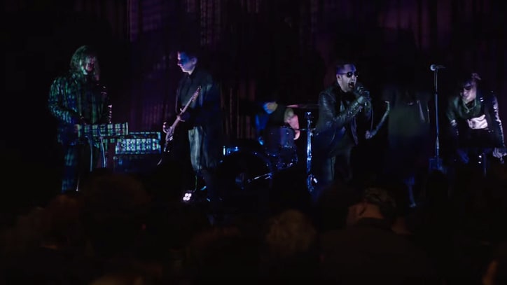 See Nine Inch Nails Perform 'She's Gone Away' on 'Twin Peaks'