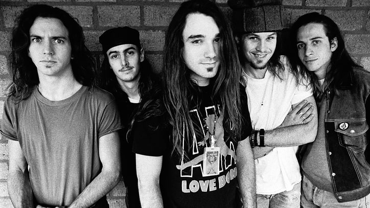 Flashback: Pearl Jam Play a Tower Records in 1991