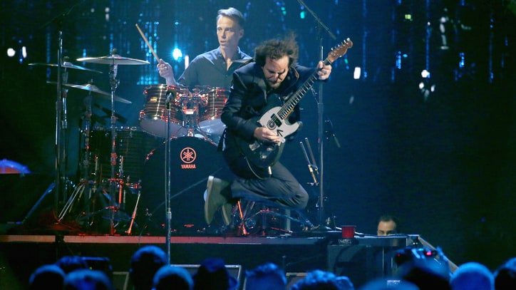 Watch Pearl Jam Deliver Searing Rock Hall of Fame Induction Performance