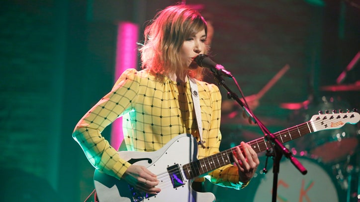 Watch Sleater-Kinney Tear Through 'Surface Envy' Off New Live LP