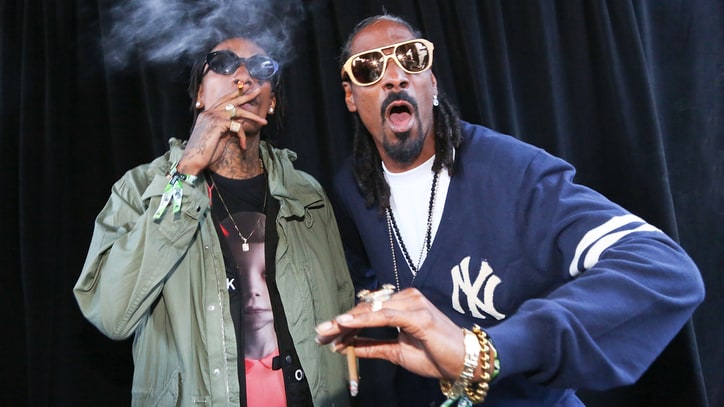 Snoop Dogg, Wiz Khalifa Sued Over Concert Railing Collapse