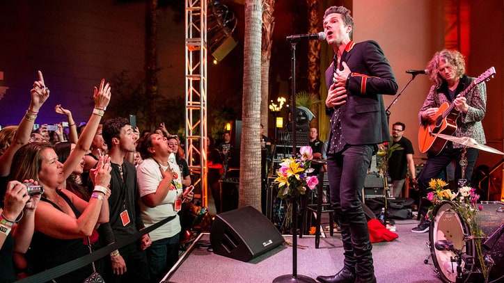 The Killers Celebrate 10 Years of 'Sam's Town' With Wild Casino Getaway