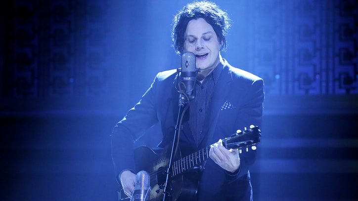 See Michel Gondry's Captivating Video for White Stripes' 'City Lights'