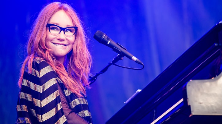 Tori Amos Sets 'Native Invader' U.S. Tour