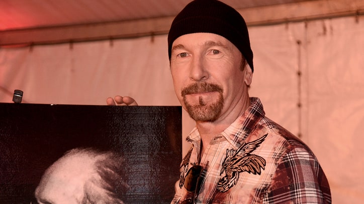 Watch U2's The Edge Receive Les Paul Spirit Award at Bonnaroo
