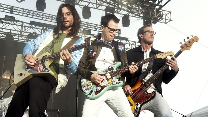 Weezer Announce 'White Album' Deluxe Edition With Four New Songs