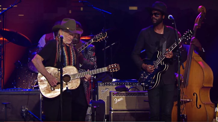 See Willie Nelson, Gary Clark Jr.'s 'Night Life' Tribute to B.B. King From 'ACL'