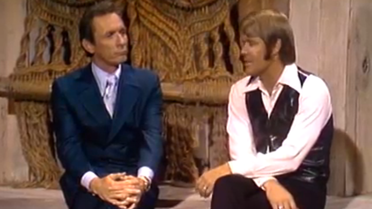 Flashback: Mel Tillis Plays 'Auctioneer' for Glen Campbell
