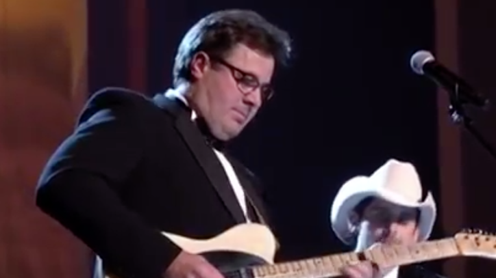 Flashback: See Vince Gill, Brad Paisley Honor Haggard at Kennedy Honors