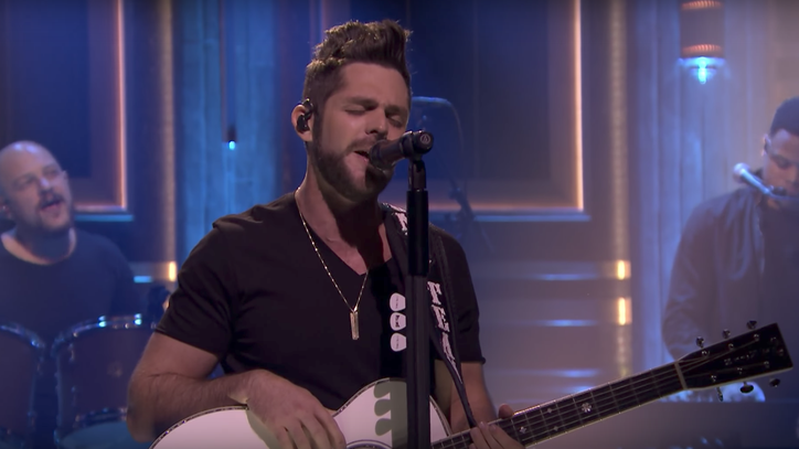 See Thomas Rhett's Charming 'Unforgettable' on 'Fallon'