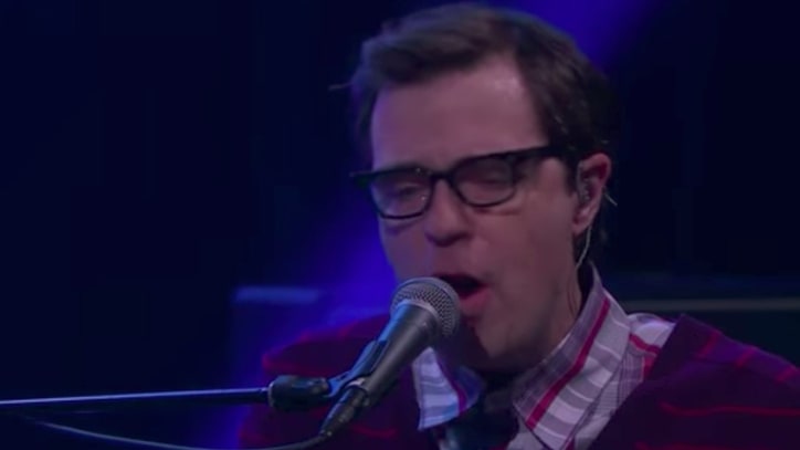 See Weezer Perform Sun-Drenched Pop Song 'Happy Hour' on 'Corden'