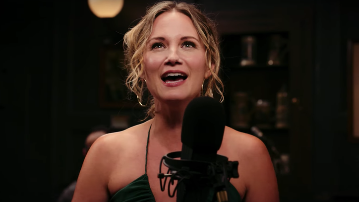 See Jennifer Nettles, Broadway Star Annaleigh Ashford's 'Wicked' Duet