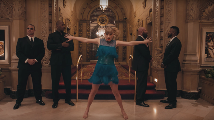 Watch Taylor Swift Dance in Hotels, Ballrooms, Subways in 'Delicate' Video