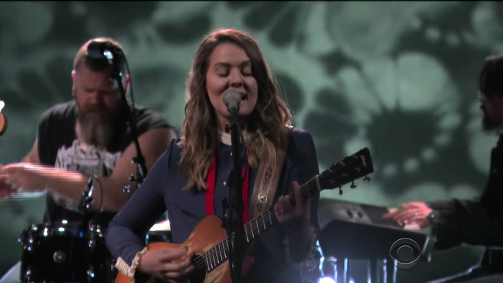 Brandi Carlile Recruits String Quartet for 'The Joke' on 'Colbert'