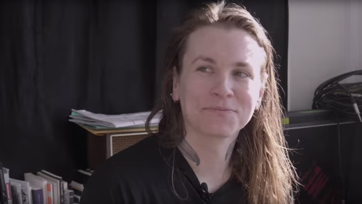 Watch Laura Jane Grace Sing, Record New Summer Song With Daughter