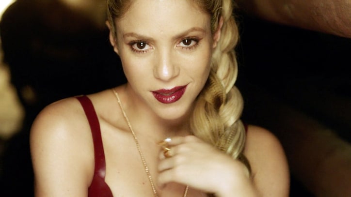 Watch Shakira's Surreal New 'Perro Fiel' Video With Nicky Jam