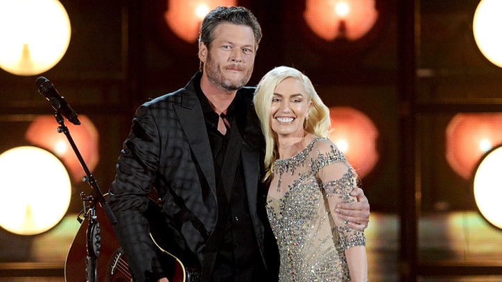 Hear Gwen Stefani, Blake Shelton Duet on New Christmas Song