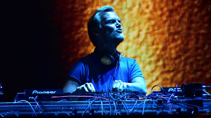5 Country-EDM Songs Inspired by Avicii