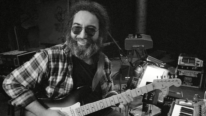 Hear Jerry Garcia Perform Rare 'Deep Elem Blues' From New Garcia Box Set