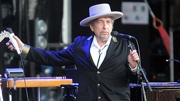 Bob Dylan Reveals 'Heaven's Door' Signature Line of Whiskeys
