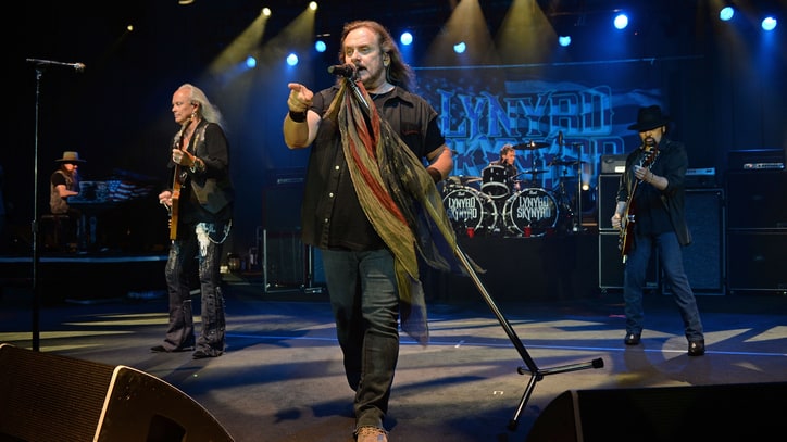 Lynyrd Skynyrd Set Hometown Stadium Gig