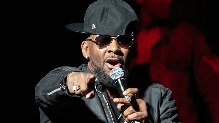 Watch R. Kelly Address Music, Fame: 'I'm Handcuffed By My Destiny'